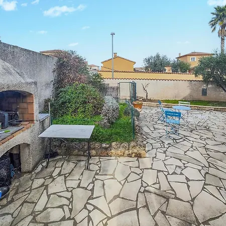 3 Bedroom Lovely In * Caux