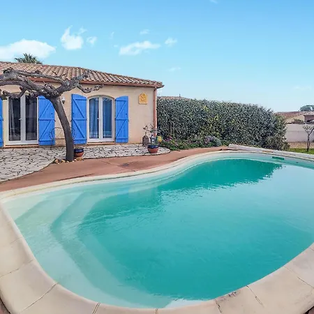 3 Bedroom Lovely In Сasa de vacaciones *